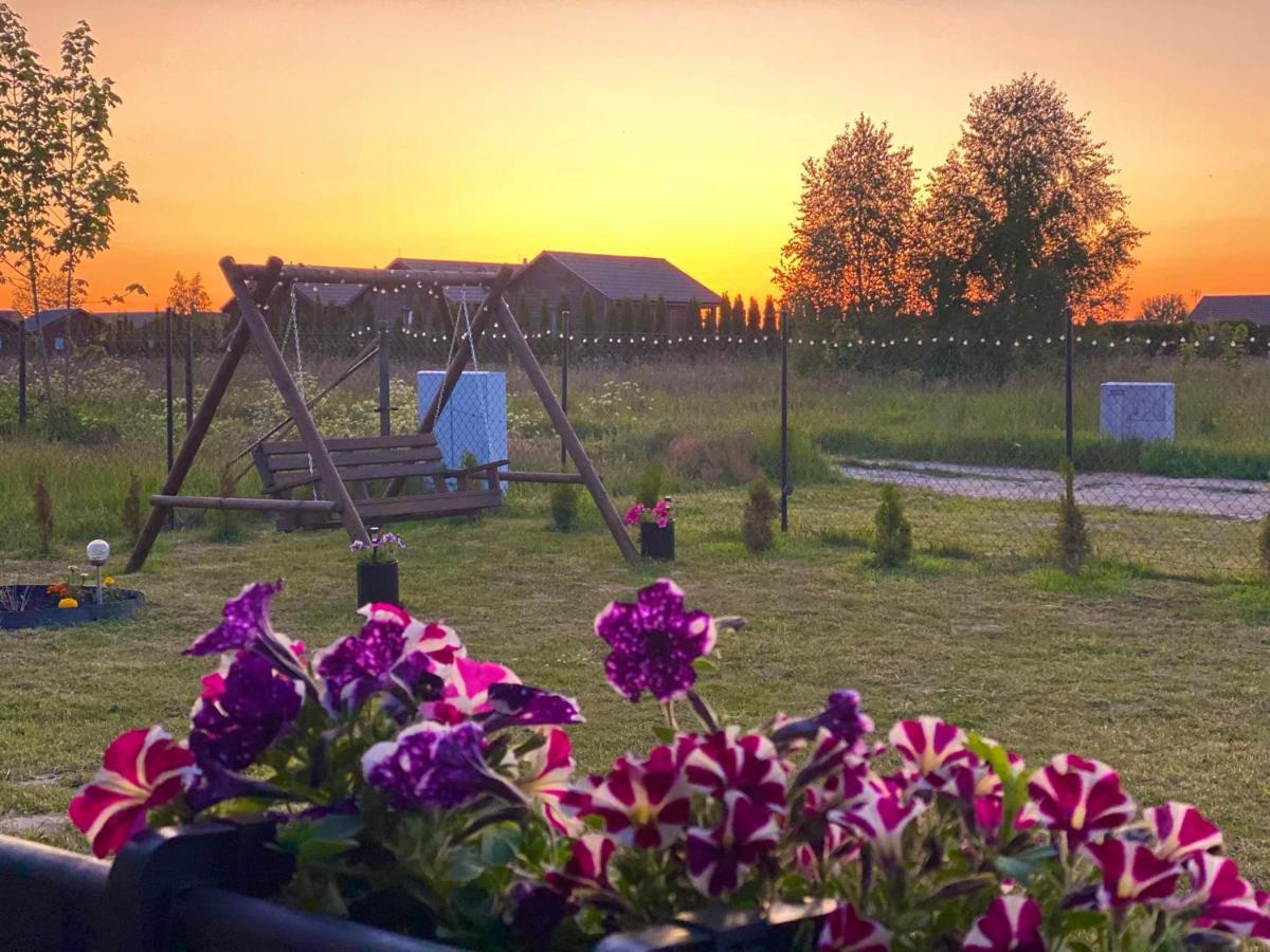 Domki Wczasowe Nidia Jezierzany Exteriér fotografie