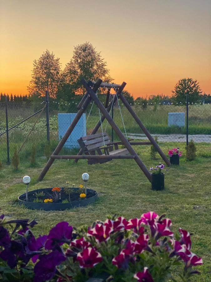 Domki Wczasowe Nidia Jezierzany Exteriér fotografie