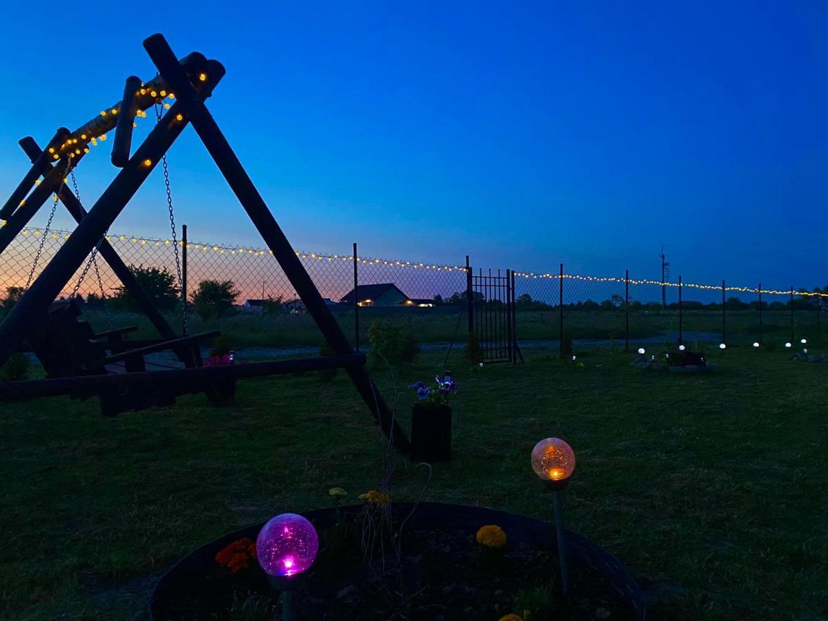 Domki Wczasowe Nidia Jezierzany Exteriér fotografie